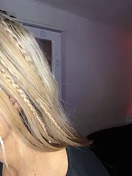 andyy x online show from February 2026 02:35:01 AM