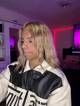 andyy x online show from February 2026 04:53:02 AM