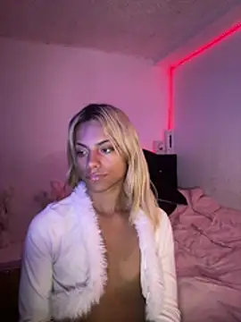 andyy x online show from April 2026 04:19:01 PM