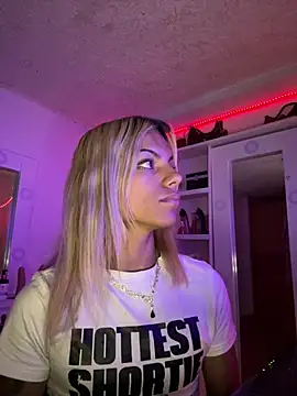 andyy x online show from May 2026 06:02:02 PM
