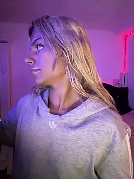 andyy x online show from April 2026 05:19:01 AM