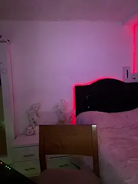 andyy x online show from April 2026 02:06:01 AM