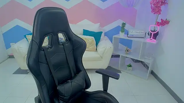 mayli marie online show from March 2026 11:17:02 PM