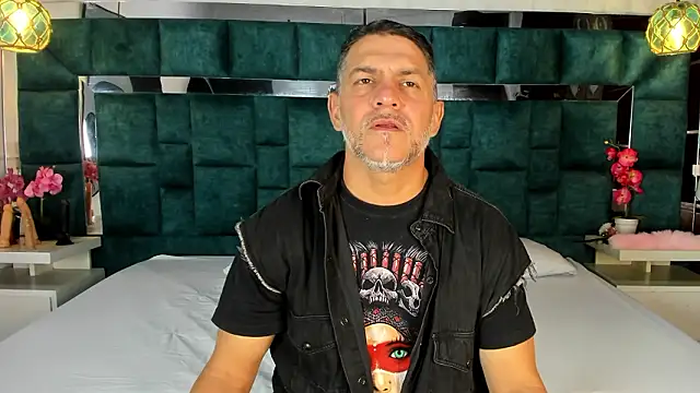 Snapshot of ViceSweet chatting on February 2026 05:06:01 AM ViceSweet online show from February 2026 05:06:01 AM