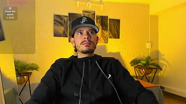 Snapshot of Nils_saintt chatting on February 2026 03:17:01 AM Nils saintt online show from February 2026 03:17:01 AM