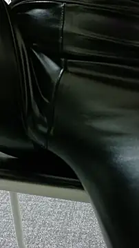 kyuleather online show from March 2026 09:57:01 AM