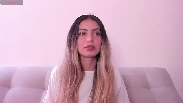 Fernanda aaaa online show from June 2026 04:44:02 PM