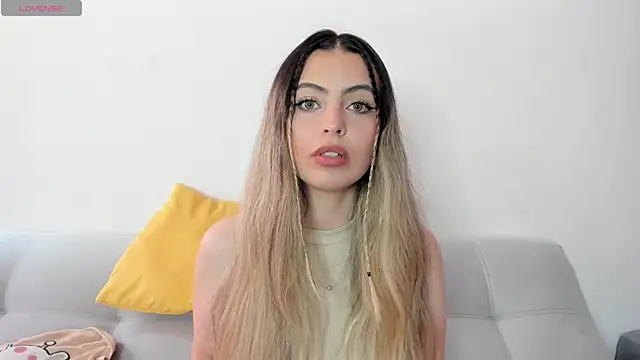 Fernanda aaaa online show from April 2026 02:46:02 PM