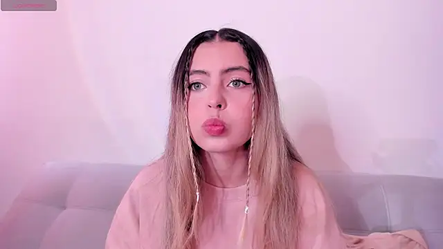 Fernanda aaaa online show from February 2026 01:23:01 PM