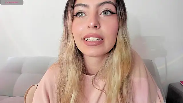 Fernanda aaaa online show from April 2026 03:07:01 PM