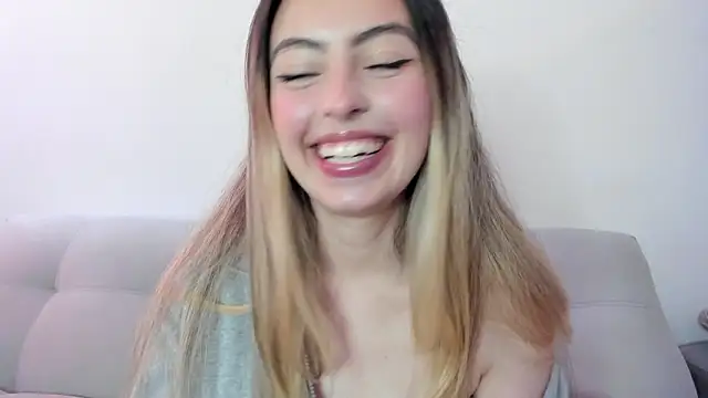 Fernanda aaaa online show from March 2026 03:48:01 PM