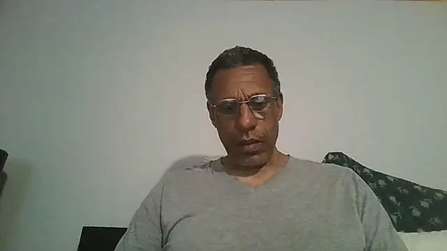 swimmer2496 online show from May 2026 05:56:01 AM