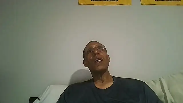 swimmer2496 online show from June 2026 05:16:01 AM
