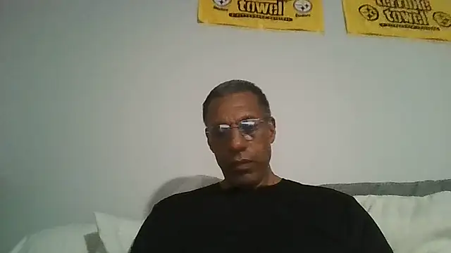 swimmer2496 online show from June 2026 02:06:01 AM