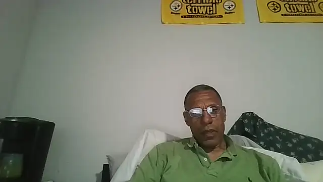 swimmer2496 online show from May 2026 12:09:02 AM
