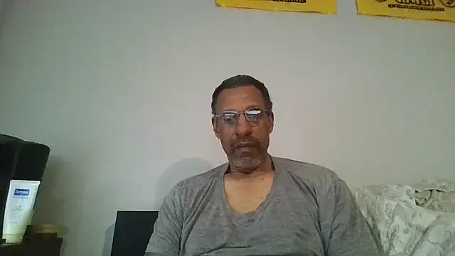 swimmer2496 online show from March 2026 05:35:02 PM