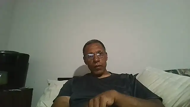 swimmer2496 online show from June 2026 05:02:01 AM