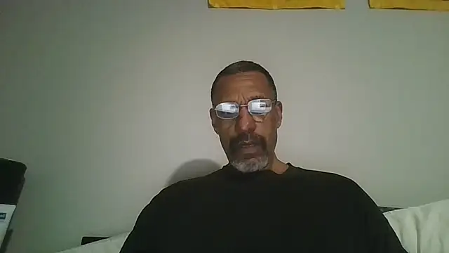 swimmer2496 online show from March 2026 02:46:01 AM