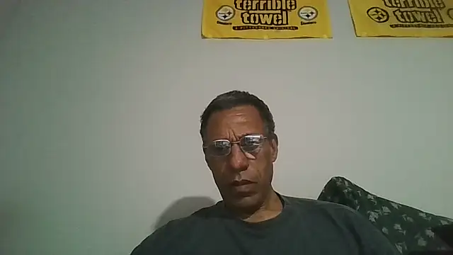 swimmer2496 online show from May 2026 04:49:01 AM