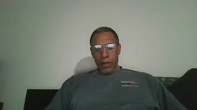 swimmer2496 online show from April 2026 01:34:01 AM