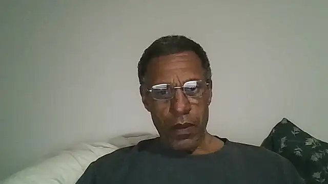 swimmer2496 online show from May 2026 02:49:02 AM