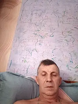 andrei73200 online show from February 2026 04:51:02 PM