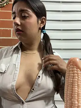 A-uroora online show from April 2026 08:09:02 AM