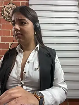 A-uroora online show from February 2026 07:49:02 AM