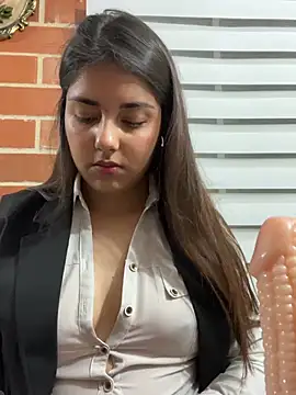 A-uroora online show from April 2026 07:57:01 AM