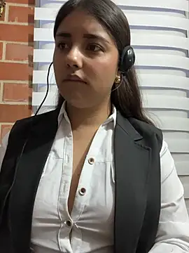 A-uroora online show from February 2026 11:01:02 AM