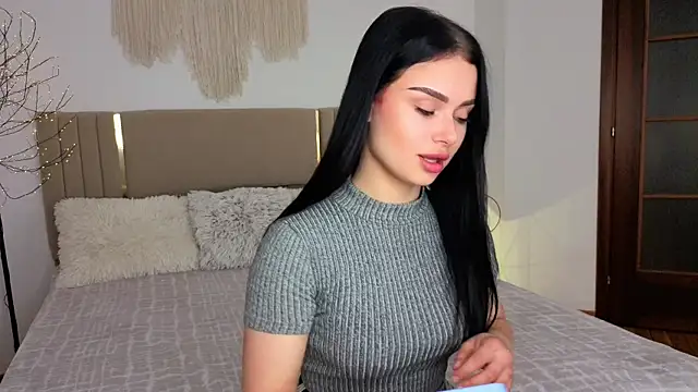 Snapshot of Silena_sky chatting on June 2026 07:20:01 AM Silena sky online show from June 2026 07:20:01 AM