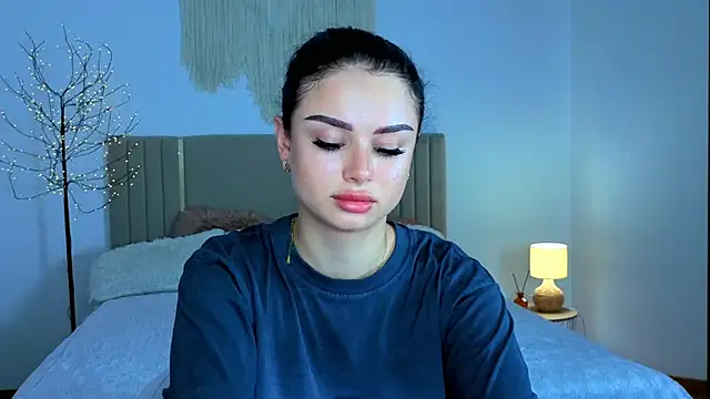 Snapshot of Silena_sky chatting on June 2026 07:52:01 AM Silena sky online show from June 2026 07:52:01 AM