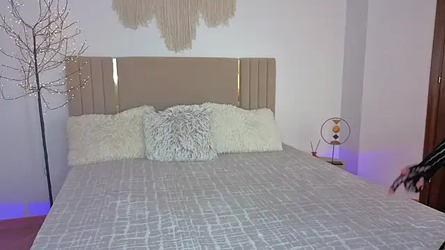 Snapshot of Silena_sky chatting on June 2026 08:04:02 AM Silena sky online show from June 2026 08:04:02 AM