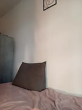 Angela swet online show from April 2026 10:39:01 AM