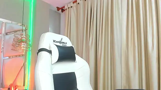 Snapshot of francis_20 chatting on March 2026 12:46:02 PM francis 20 online show from March 2026 12:46:02 PM