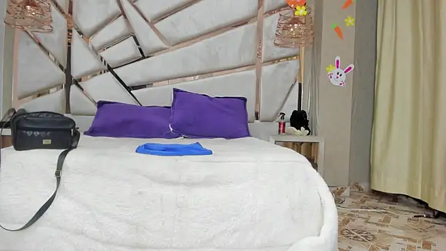 francis 20 online show from April 2026 01:26:01 PM