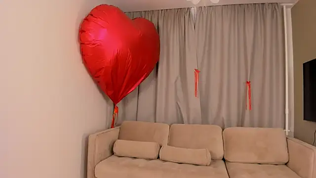 TreasaCrebs online show from February 2026 06:50:01 PM