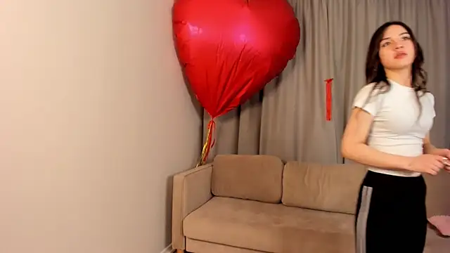 TreasaCrebs online show from February 2026 06:29:02 PM