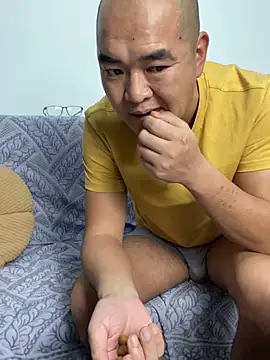 xiaotiantian-10 online show from March 2026 01:22:02 PM