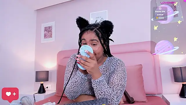 Snapshot of sexy_curlylady chatting on February 2026 08:41:02 PM sexy curlylady online show from February 2026 08:41:02 PM