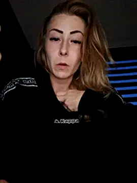 dewimp1 online show from April 2026 07:20:01 PM
