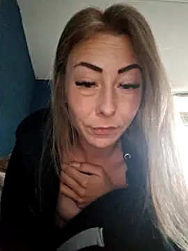 dewimp1 online show from April 2026 07:33:02 AM