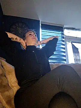 dewimp1 online show from April 2026 03:51:01 PM