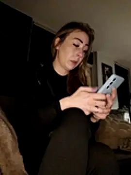 dewimp1 online show from March 2026 07:19:02 PM