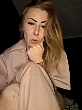 dewimp1 online show from April 2026 09:54:02 PM