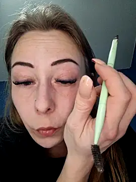 Snapshot of dewimp1 chatting on February 2026 11:42:02 AM dewimp1 online show from February 2026 11:42:02 AM