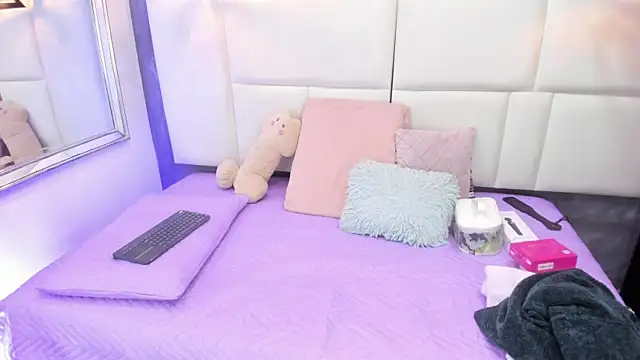 Snapshot of Martina_armos chatting on May 2026 12:12:01 PM Martina armos online show from May 2026 12:12:01 PM