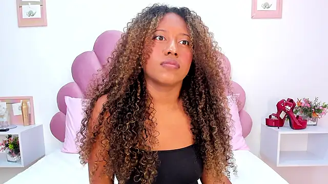 Ms zozi  online show from February 2026 01:32:02 PM