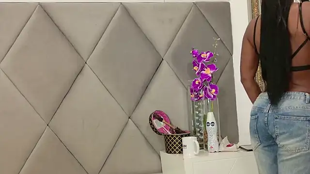 JadaMillss online show from February 2026 03:33:01 PM