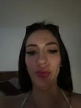 Snapshot of MamiSoft420 chatting on March 2026 07:21:01 PM MamiSoft420 online show from March 2026 07:21:01 PM